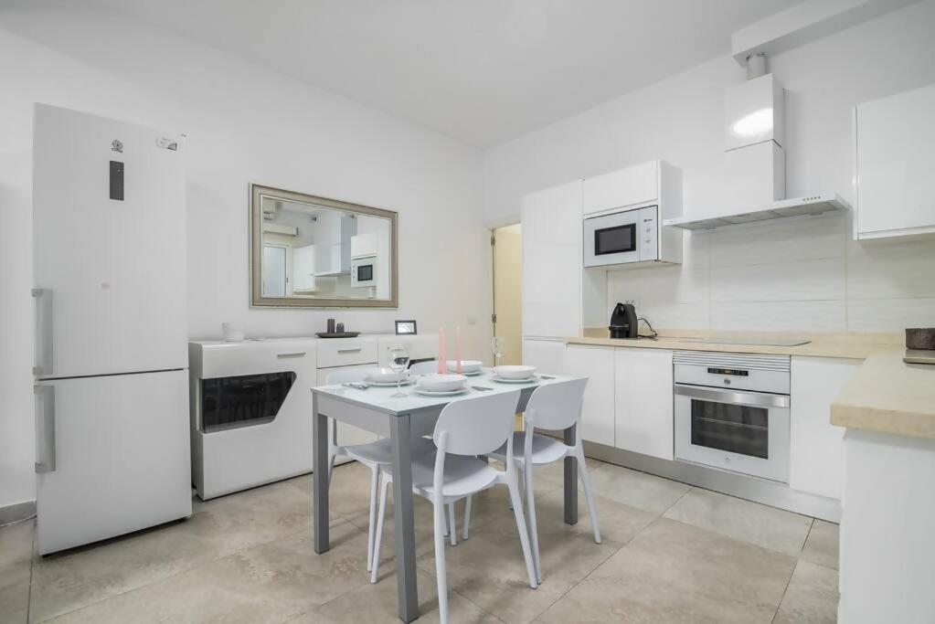 Alma Home ,6 Paxs ,Wifi , Playa Canteras, Ocio 라스팔마스 외부 사진